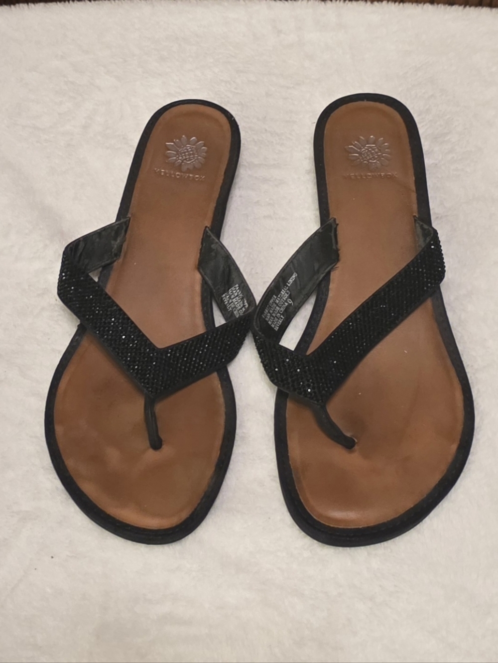 Women’s Yellow Box Black Beaded Thong Sandals - Comfort Footbed. Size 9